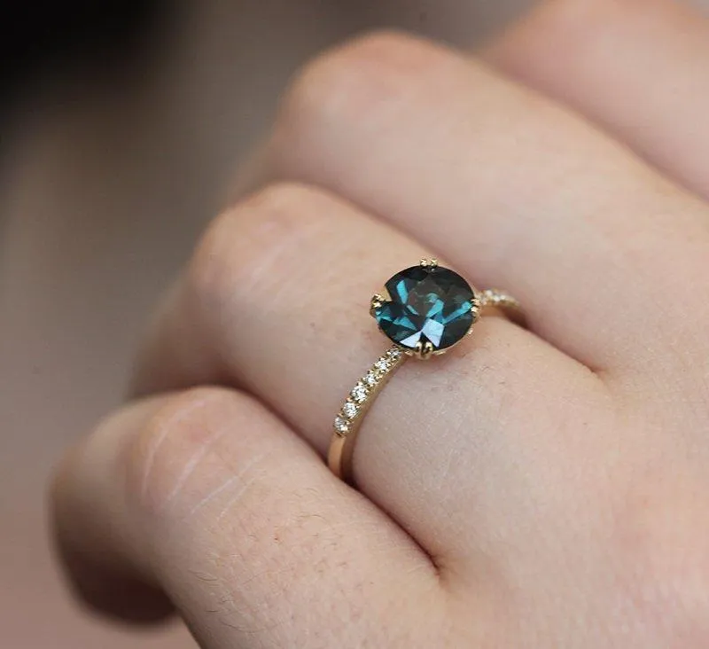 Vida Teal Sapphire Diamond Ring vy 4