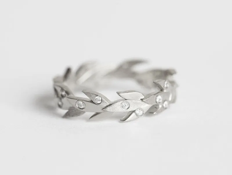 VINE WEDDING BAND, VINE WEDDING RING view 9