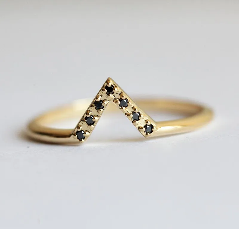 White Diamond Ring, V Diamond Band vy 10