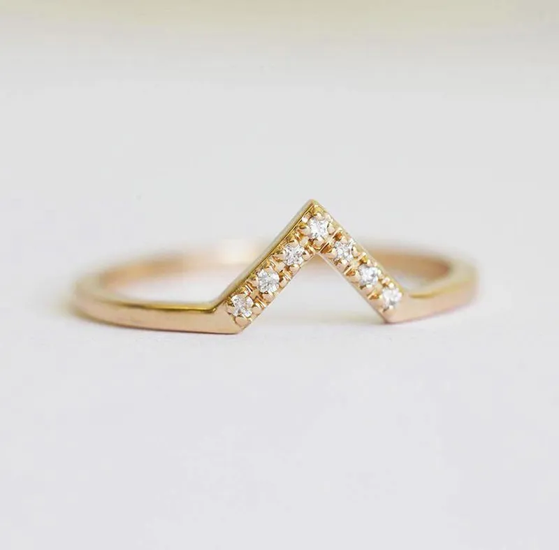 White Diamond Ring, V Diamond Band vy 11