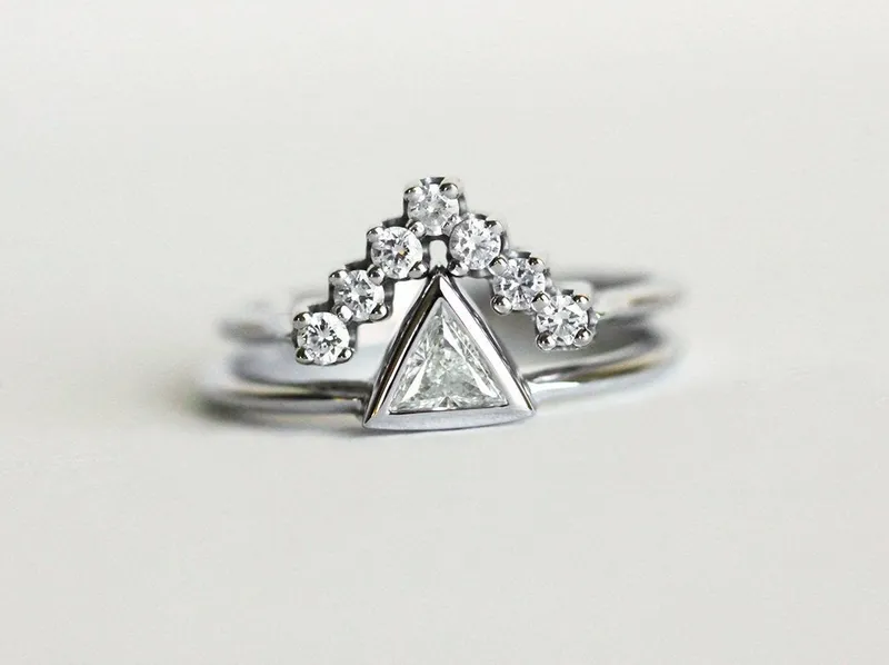 White Gold Engagement Ring Set: Triangle Solitaire & V Band view 3