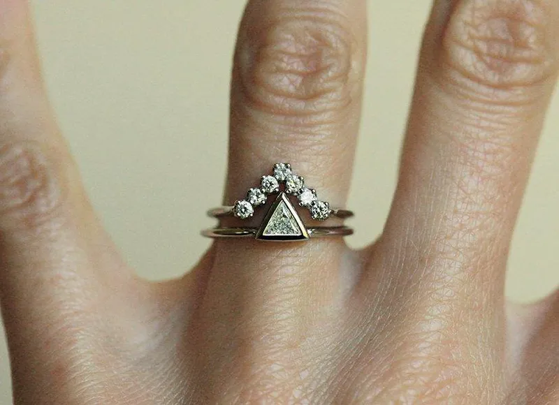 White Gold Engagement Ring Set: Triangle Solitaire & V Band view 4