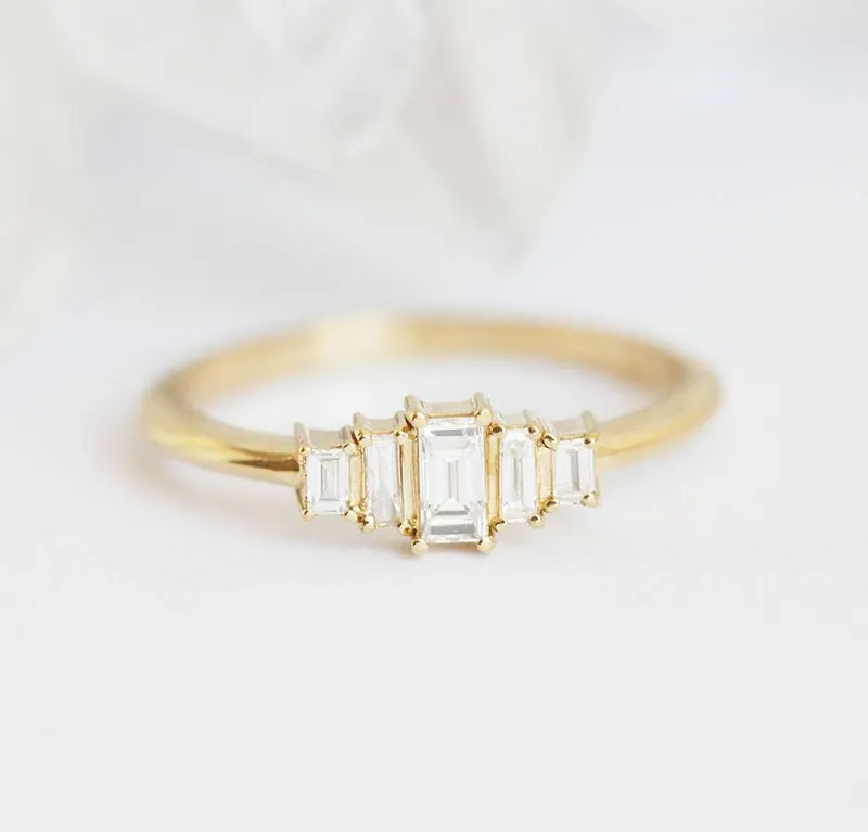 Willa Diamond Ring vy 2