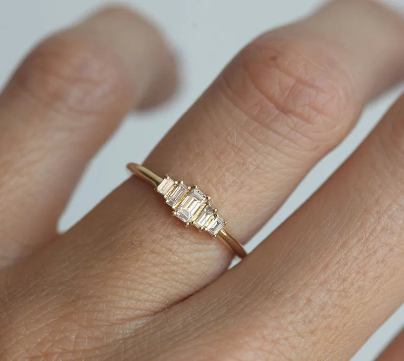 Willa Diamond Ring vy 6