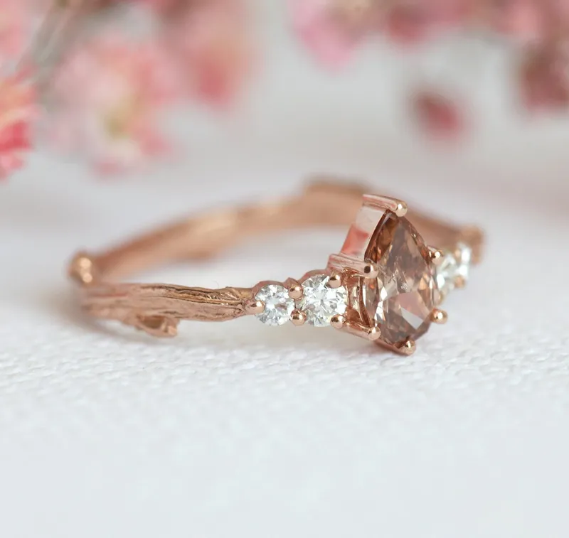 YVONNE DIAMOND RING vy 7