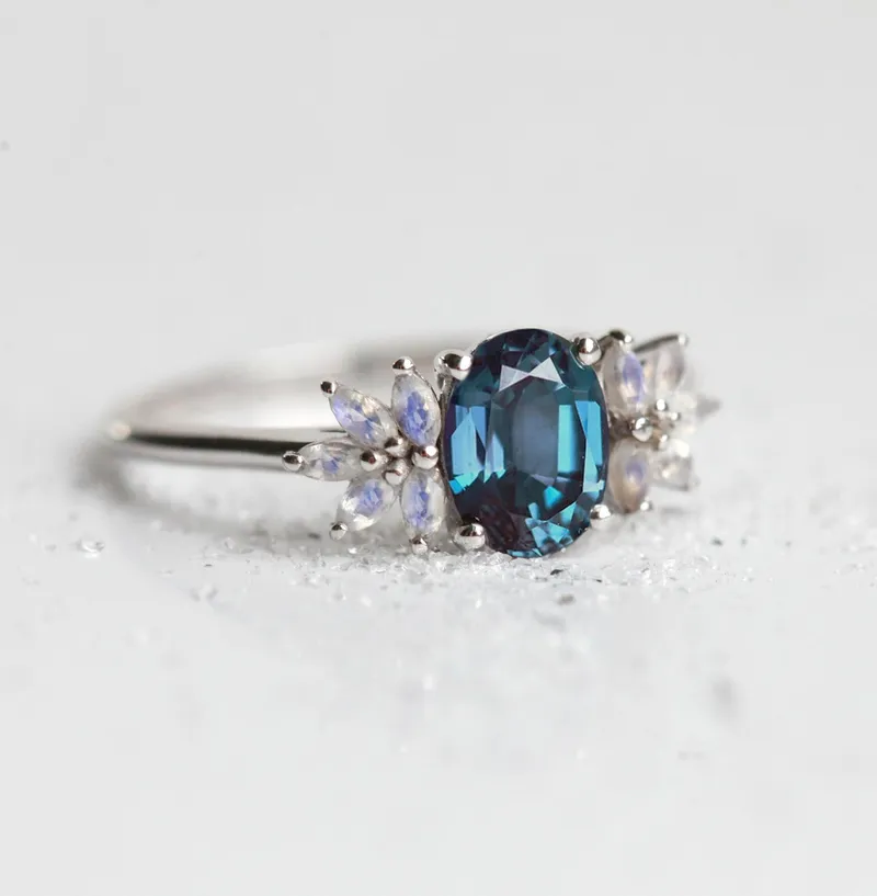 ZAHARA ALEXANDRITE RING view 2