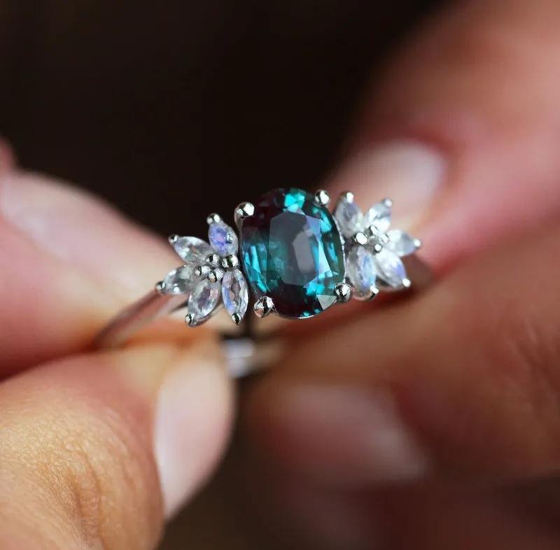 ZAHARA ALEXANDRITE RING view 4
