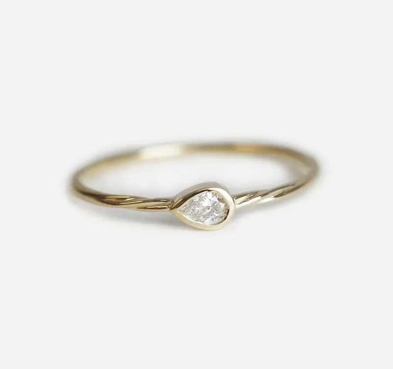 ZALA DIAMOND RING view 4
