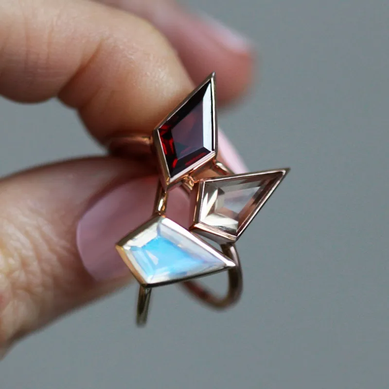 Zara Kite Garnet Ring vy 4