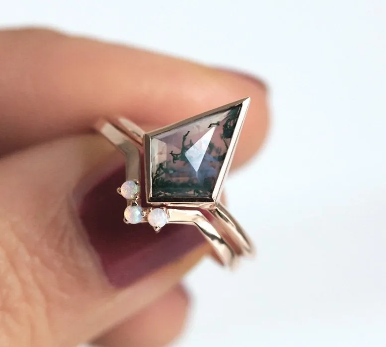 Zara Kite Moss Agate Ring vy 11