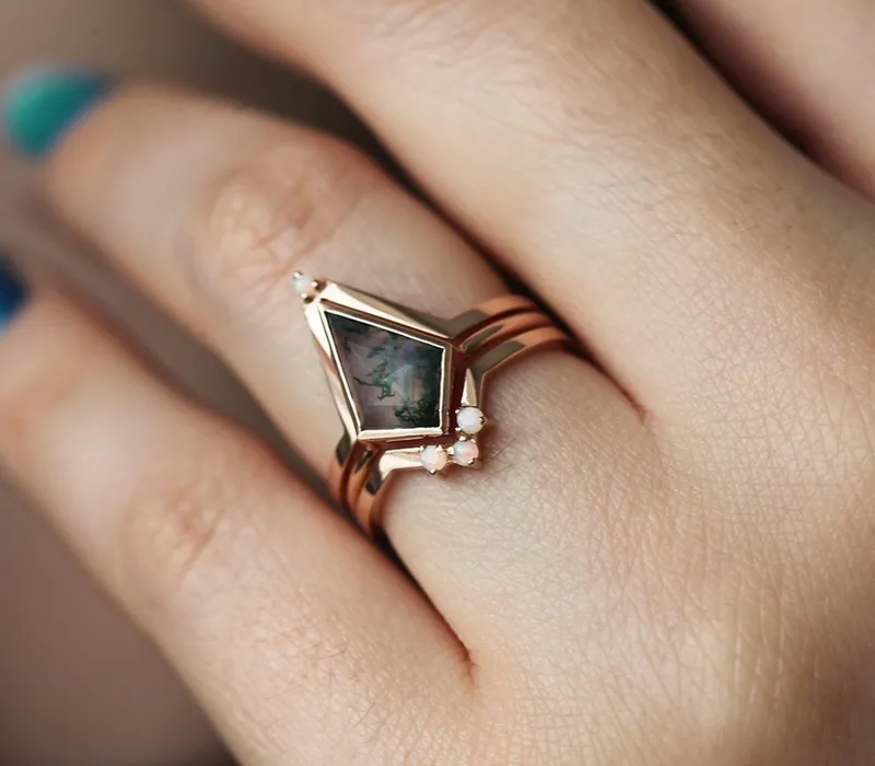 Zara Kite Moss Agate Ring vy 9
