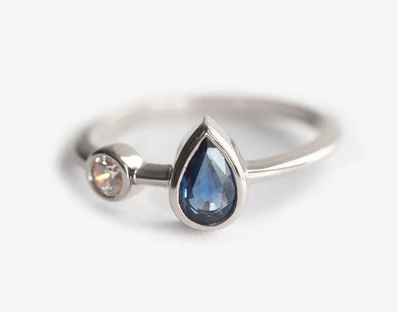 Zoey Blue Sapphire Diamond Ring vy 5