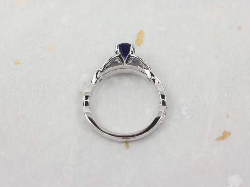 Ciara 7x5mm 14kt Gold Blue Sapphire Celtic Knot Oval Solitaire Ring vy 4