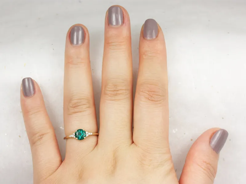 Malia 6mm 14kt Gold Green Emerald Diamond Art Deco Round Cluster Ring vy 5