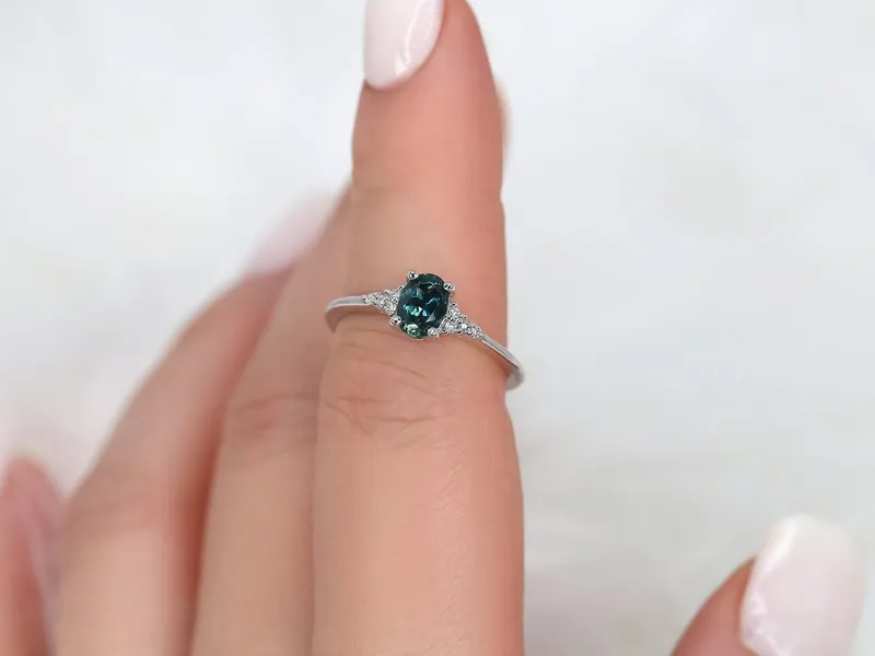 0.79ct Ready to Ship Maddy White 14kt Gold Peacock Teal Montana Sapphire Oval Cluster Ring vy 7