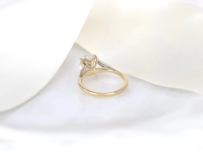 3ct Kai 10x8mm 14kt Gold Moissanite Mermaid Split Shank Oval Solitaire Ring view 8