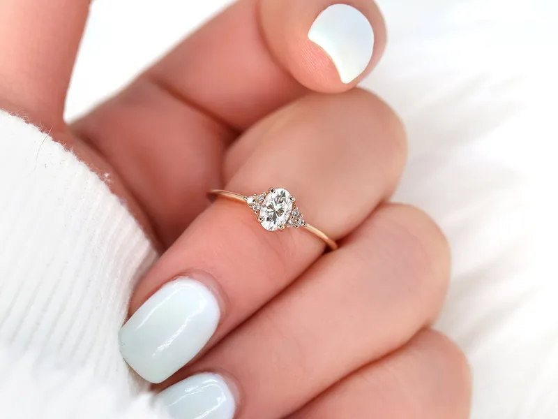 0.50ct Juniper 6x4mm 14kt Gold Moissanite Diamond 3 Stone Oval Engagement Ring vy 2
