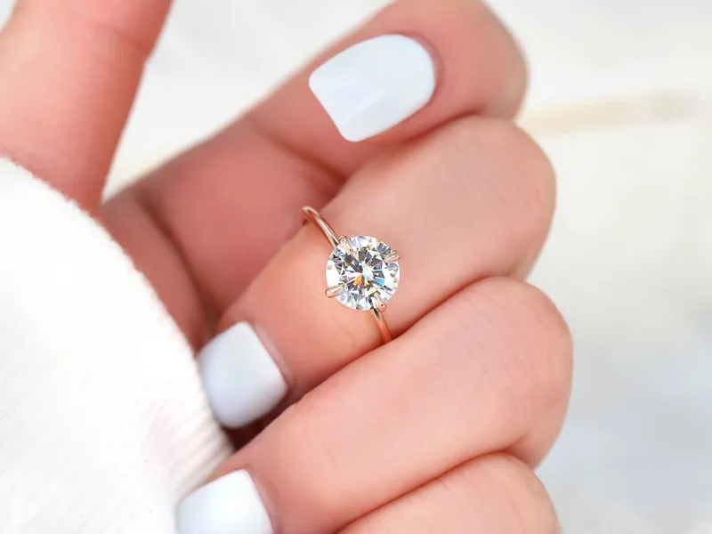2ct Rowan 8mm 14kt Gold Moissanite Kite Set Round Solitaire Ring vy 3