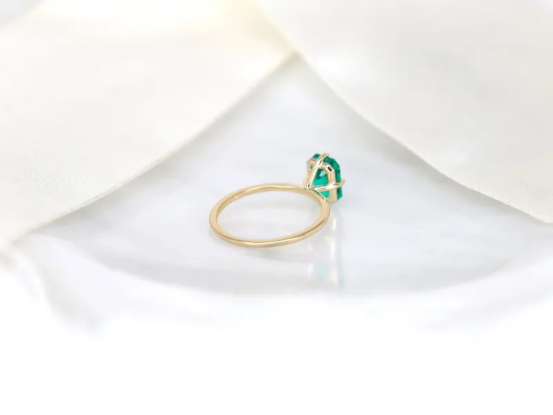 Ruth 8x6mm 14kt Gold Green Emerald Talon Prong Emerald Cut Solitaire Ring view 8