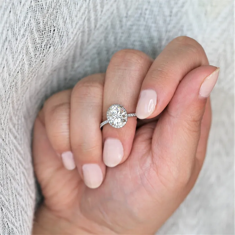 2ct Jessica 9x7mm 14kt Moissanite Diamonds Dainty Oval Halo Ring vy 2
