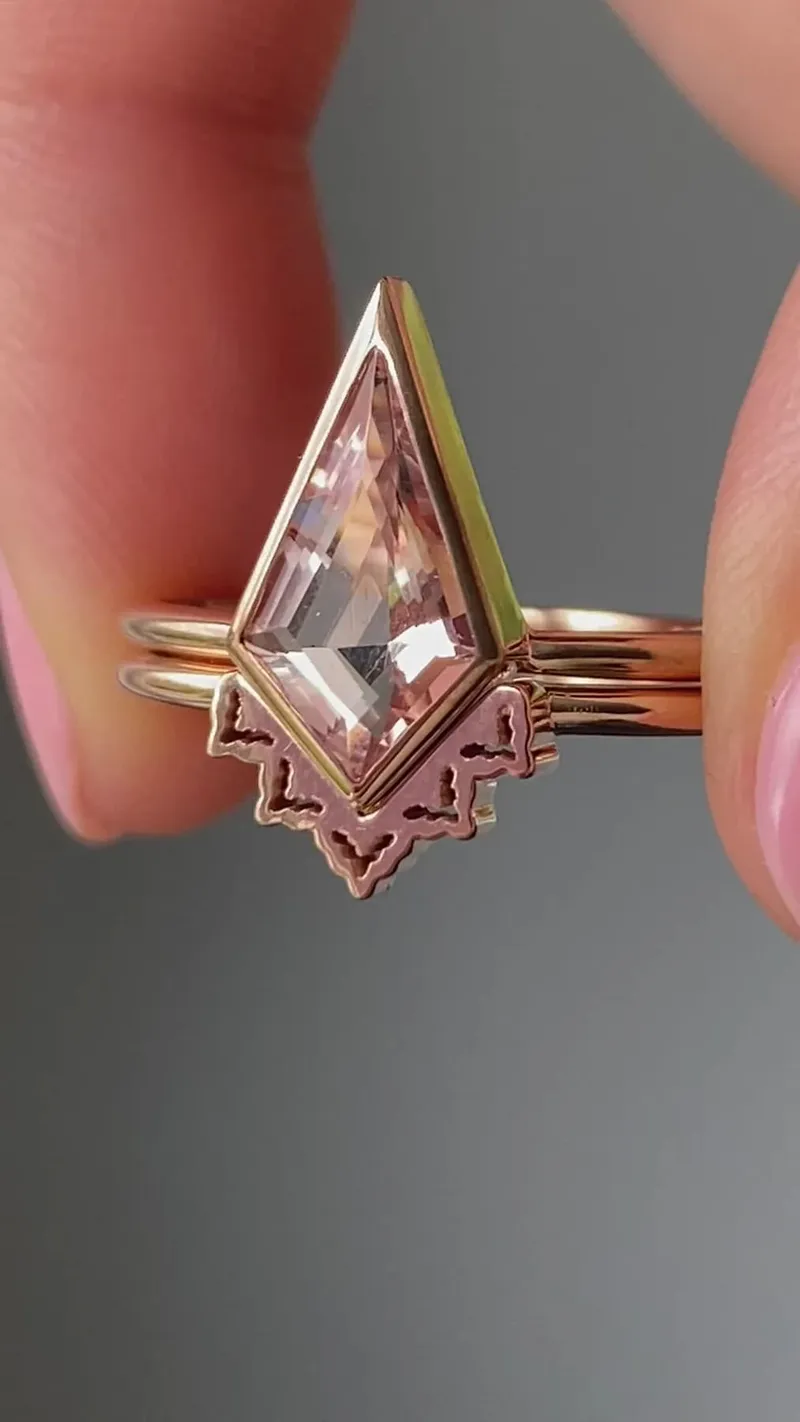 Anahi Kite Morganite Ring Set view 12