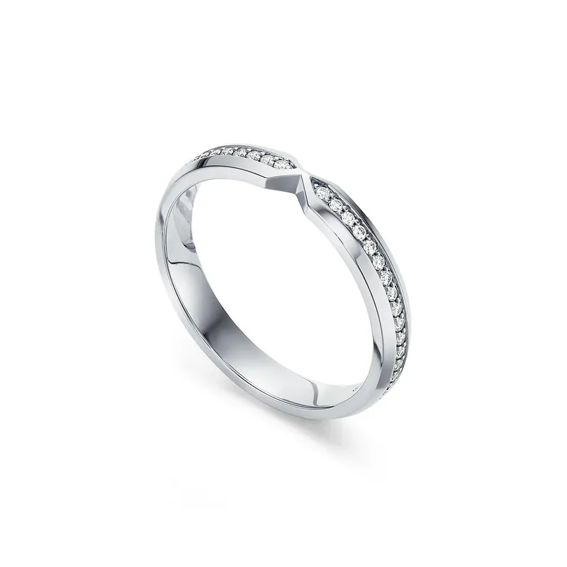 The Tiffany® Setting Diamond Nesting Narrow Band Ring vy 3