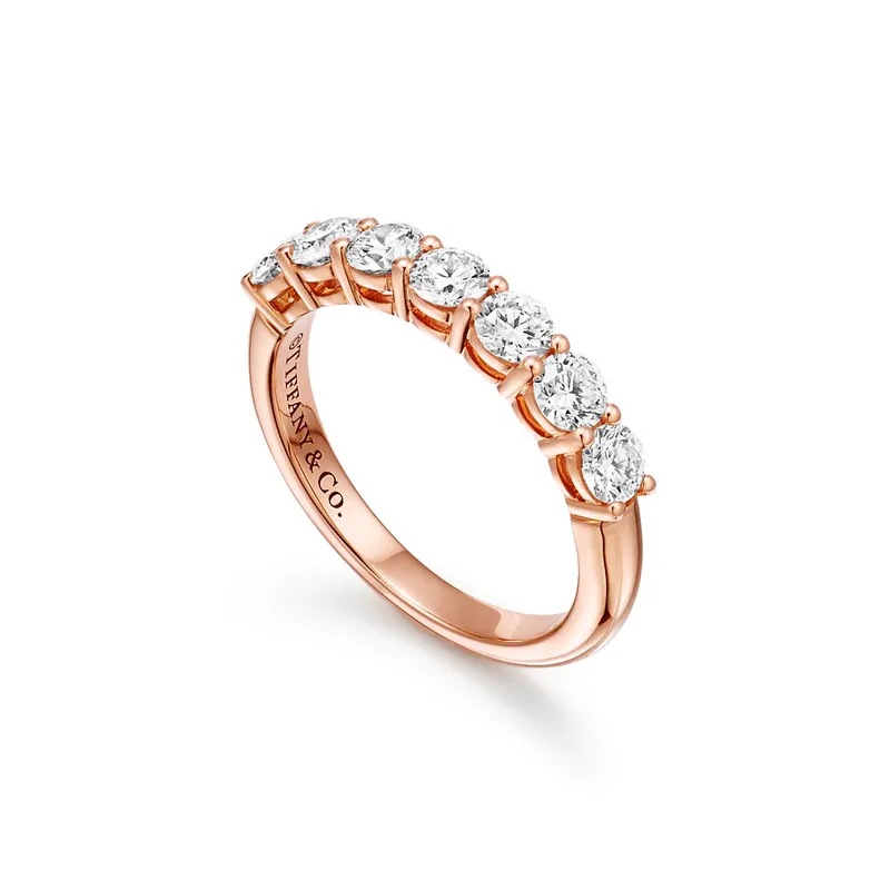 Tiffany Forever Band Ring in Rose Gold with a Half-circle of Diamonds, 3.5 mm vy 3