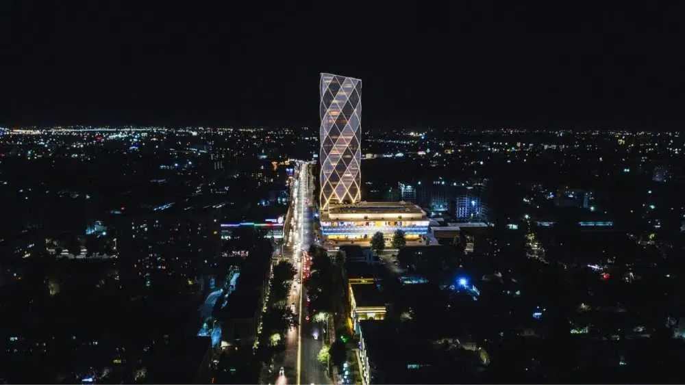 Супер вид в город ЖК PIRAMIT TOWER Коробка 4/4