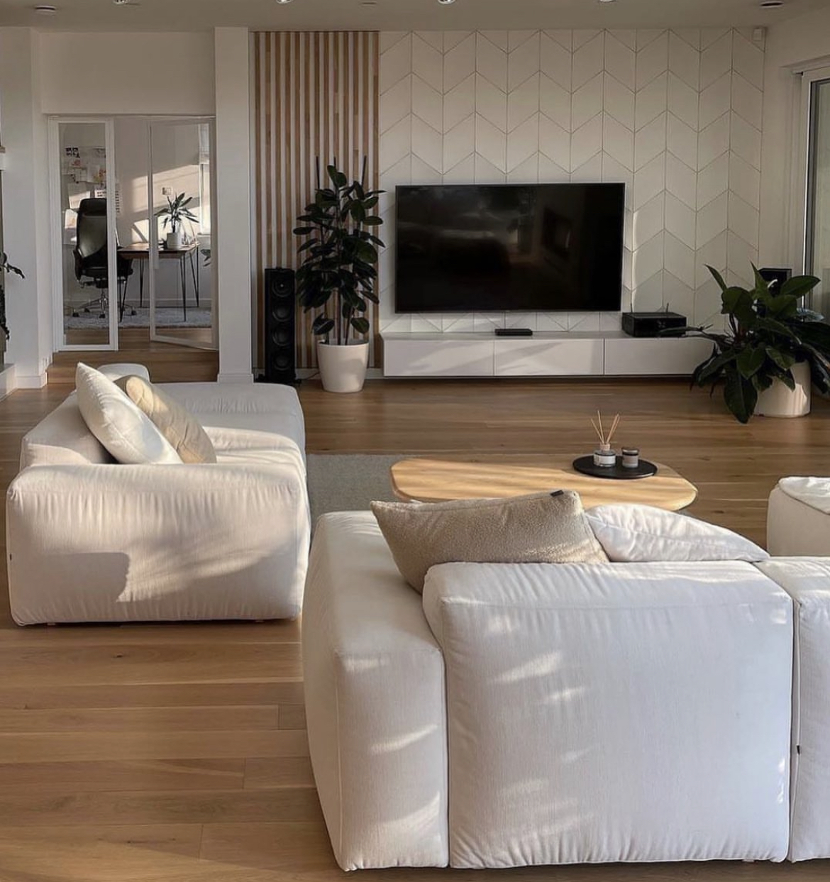 Furniture Layout 101: Flow, Focal Points, and Function