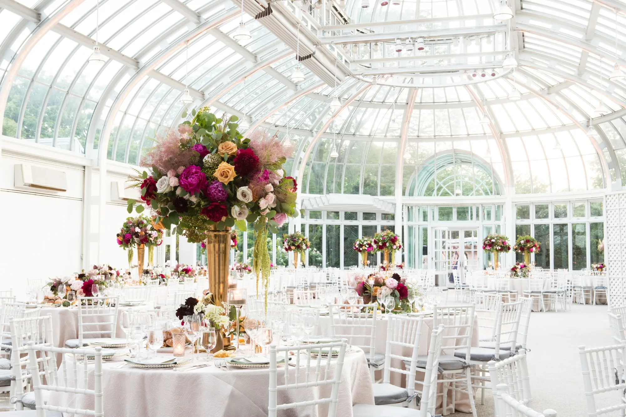 Brooklyn Botanic Garden Wedding Guide (2028): Cost & Capacity