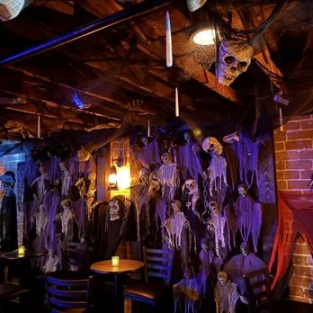 Best Halloween Bars & Restaurants in Phoenix (2026)