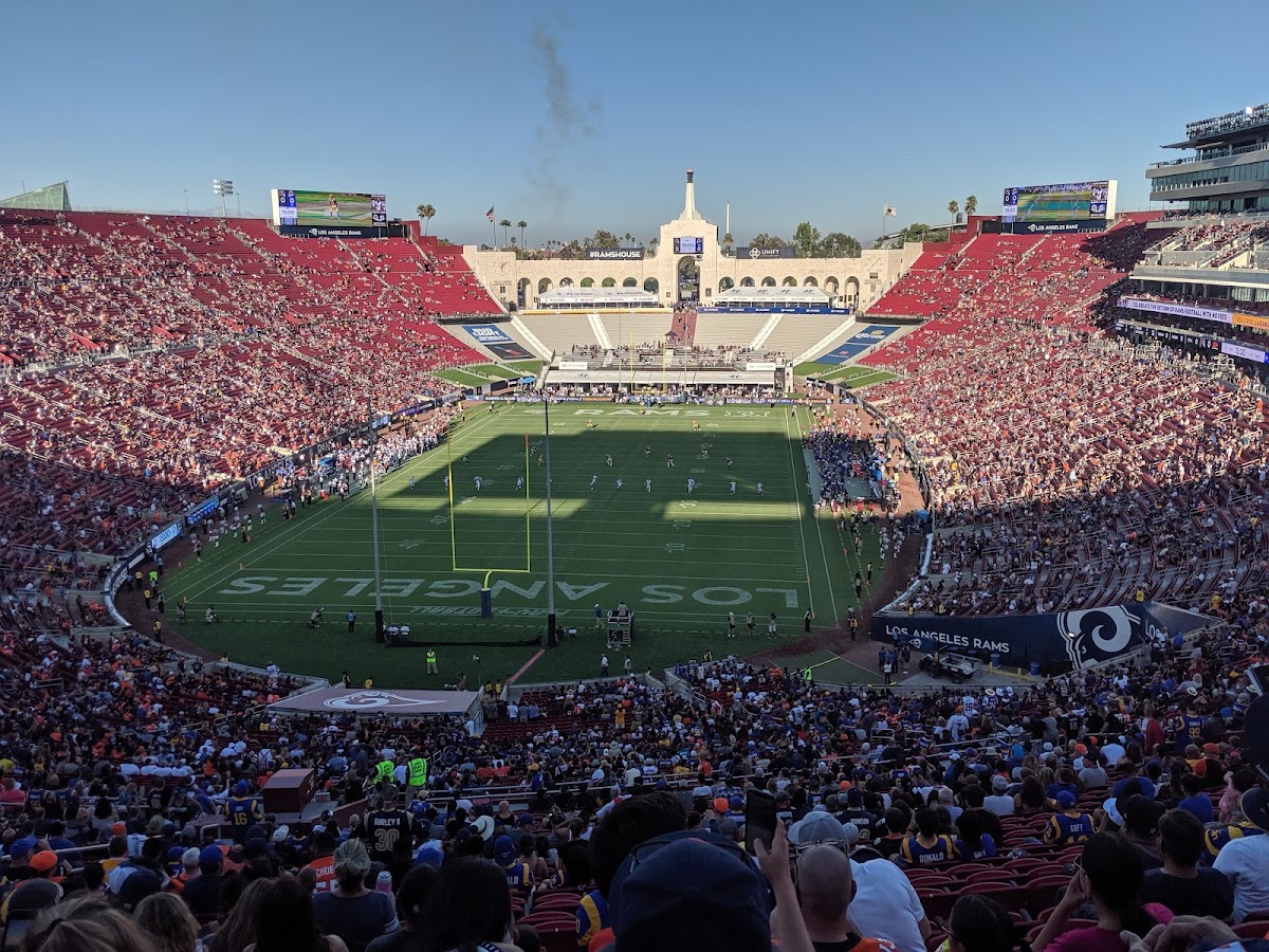 USC Guide: Where to Eat, Drink & Stay (2026)