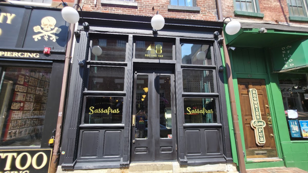 48 Record Bar