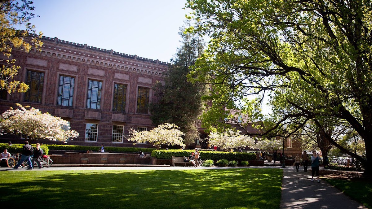 Knight Library