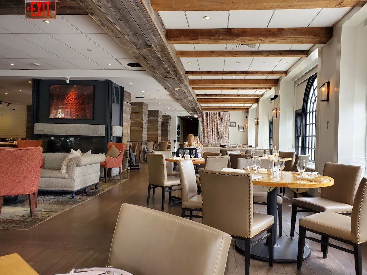 PINE Restaurant