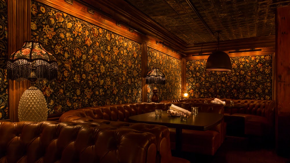 Gilt Bar