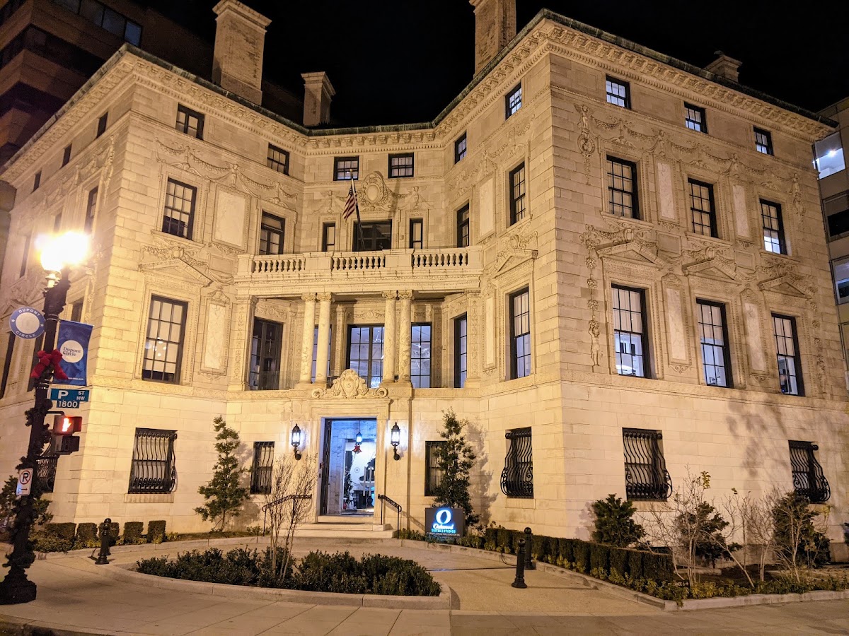 Patterson Mansion, Dupont Circle — the white mansion lit up at night