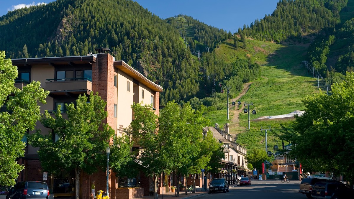 Aspen Square Condominium Hotel