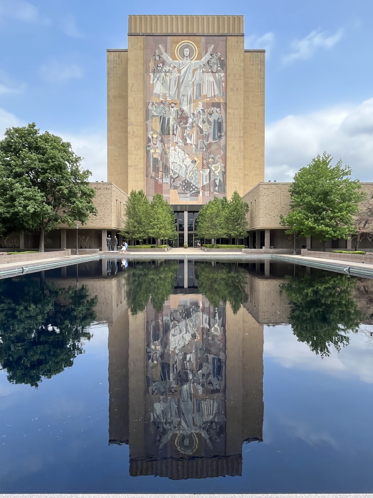 Notre Dame Guide: Best Restaurants, Bars & Hotels (2026)