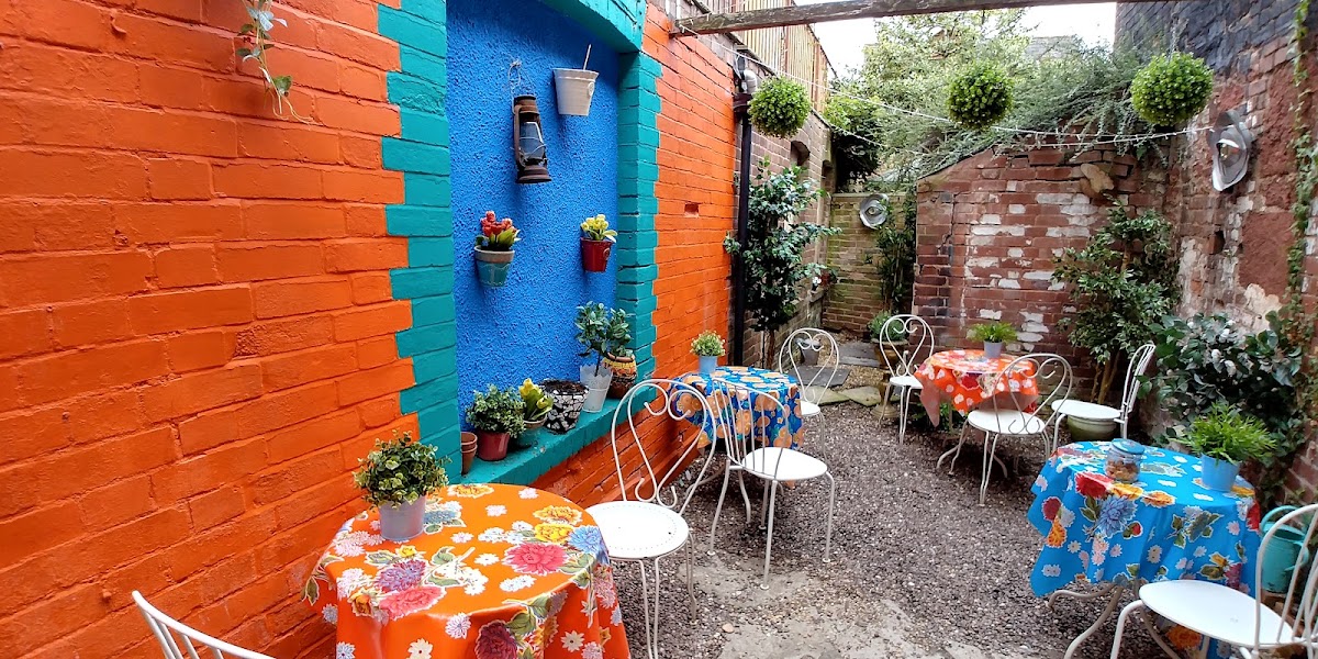 Glorious Art Cafe