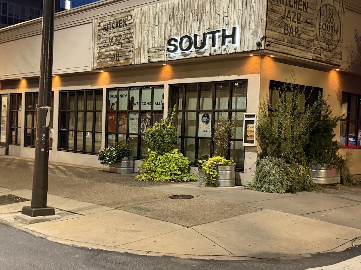SOUTH Restaurant & Jazz Club