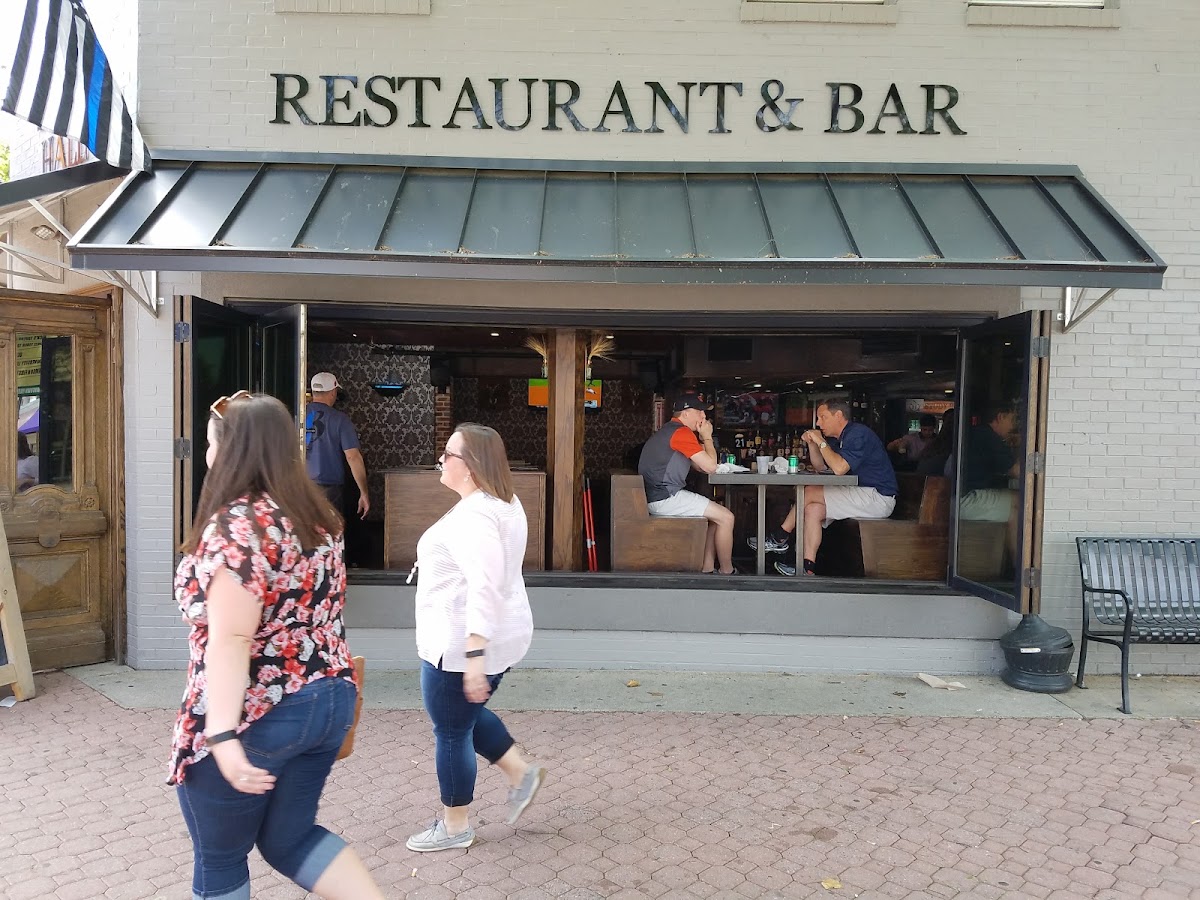 Study Hall, Restaurant And Bar