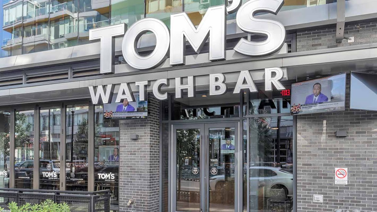 Tom's Watch Bar