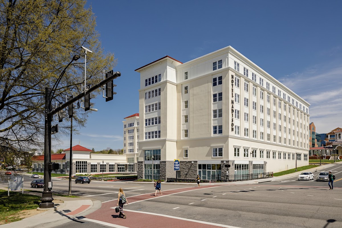 Hotel Madison & Shenandoah Valley Conference Center