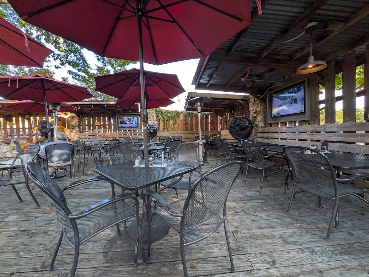 Ozona Grill & Bar