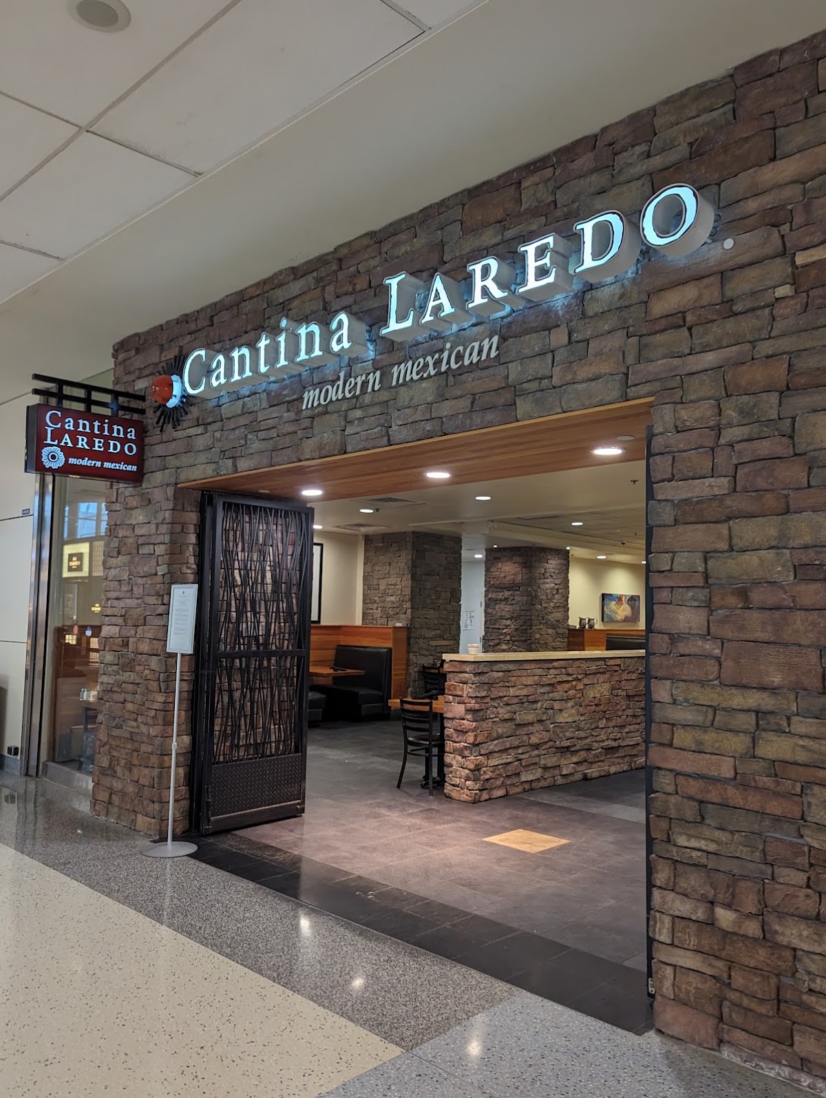 Cantina Laredo