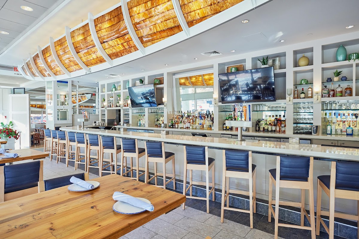Legal Sea Foods - Kendall Square