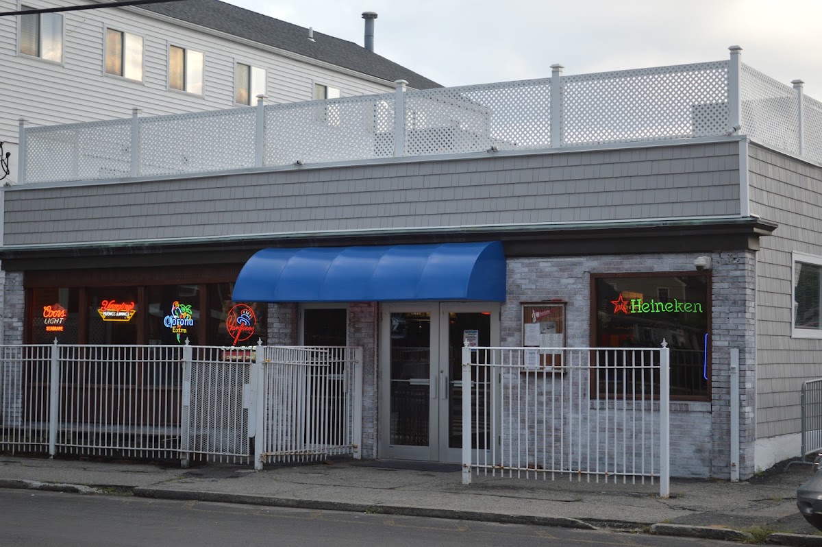 Seagrape Cafe