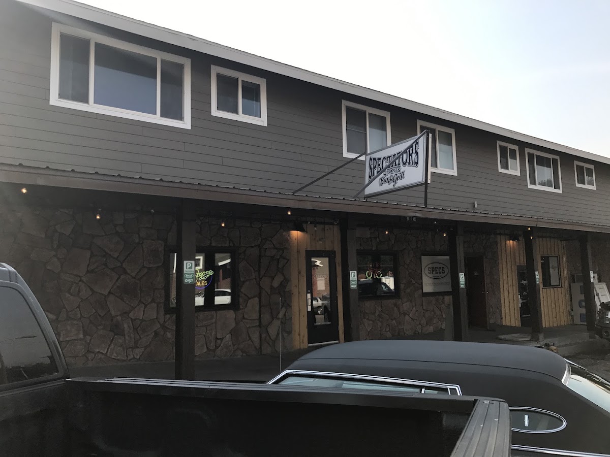 Spectators | Sports Bar & Grill