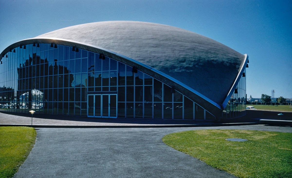 MIT Kresge Auditorium